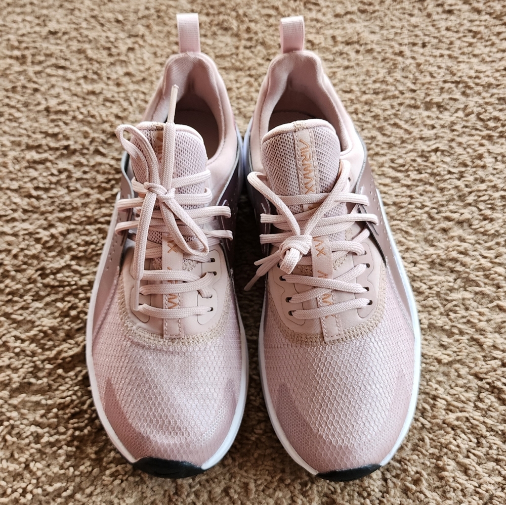 NIKE AIR MAX Bella TR 3 Women's Training Shoes (6.5)